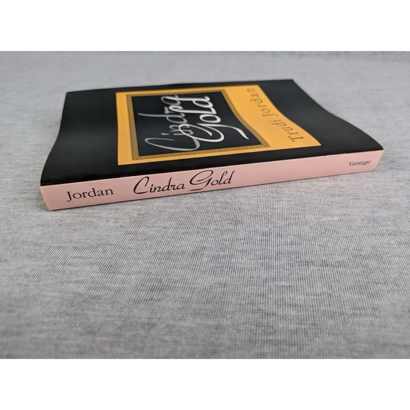 🍭 3/$10 Trudi Jordan: Cindra Gold (Paperback) - Picture 2 of 3